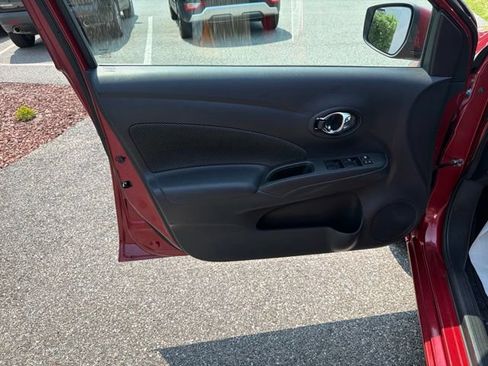 Used 2019 Nissan Versa SV FWD image 11