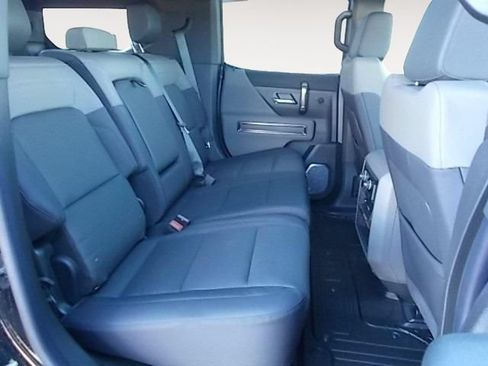 New 2025 GMC Hummer EV 2X w/ Extreme Off-Road Package AWD/4WD image 12