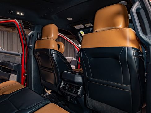 Used 2023 Ford F250 Platinum image 25