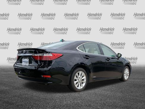 Used 2013 Lexus ES 300h w/ Luxury Pkg FWD image 10