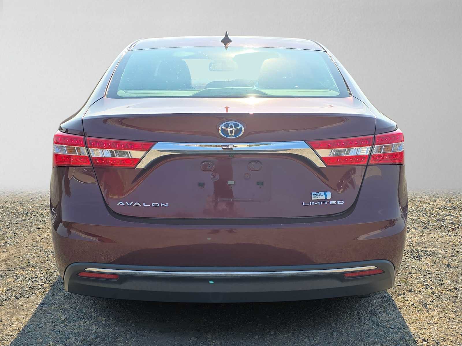 Used 2014 Toyota Avalon Limited FWD image 5