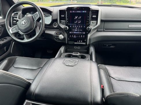 Used 2025 RAM 1500 Laramie AWD/4WD image 13