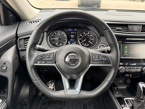 Used 2019 Nissan Rogue SL w/ Premium Package image 14