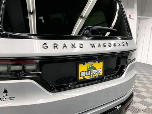 Used 2024 Jeep Grand Wagoneer Series II Obsidian w/ Quick Order Packagew 28T AWD/4WD image 9