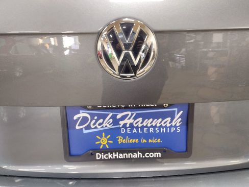 Used 2021 Volkswagen Tiguan SEL image 16