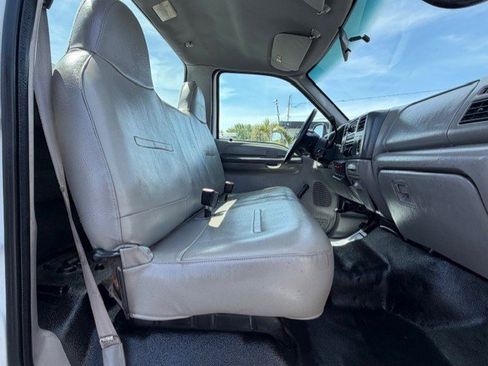 Used 2000 Ford F350 XL image 16