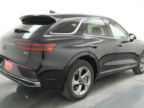 New 2026 Genesis GV70 2.5T Advanced AWD/4WD image 9