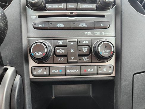 Used 2012 Honda Pilot Touring image 28