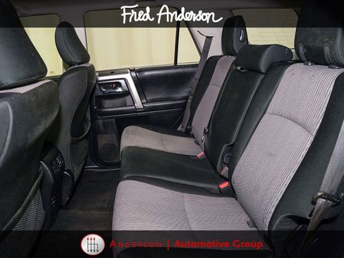 Used 2019 Toyota 4Runner SR5 AWD/4WD image 7