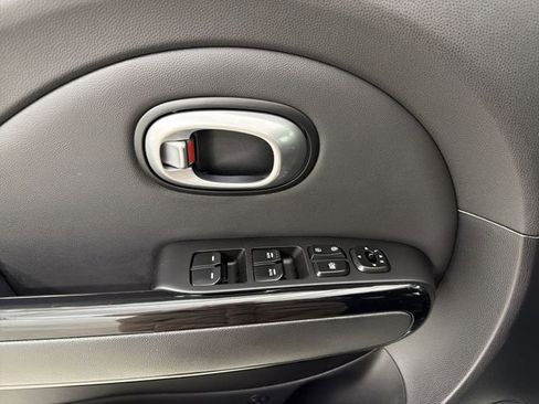 Used 2016 Kia Soul + w/ Soulful Package image 20