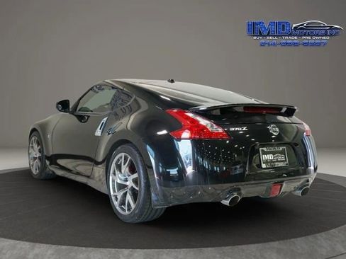 Used 2014 Nissan 370Z Touring w/ Sport Package RWD image 9