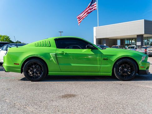 Used 2014 Ford Mustang GT w/ Equipment Group 301A RWD image 9