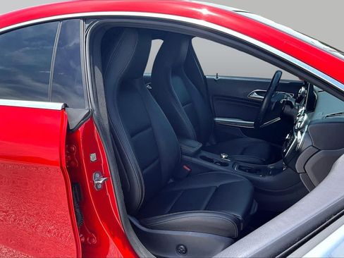 Used 2019 Mercedes-Benz CLA 250 image 9