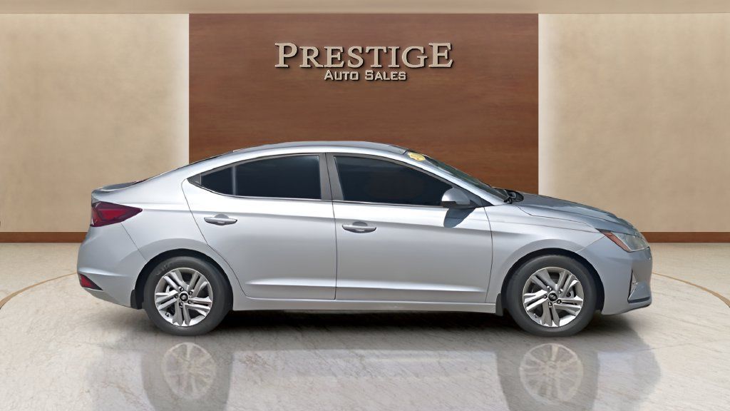 Used 2020 Hyundai Elantra SEL FWD image 1