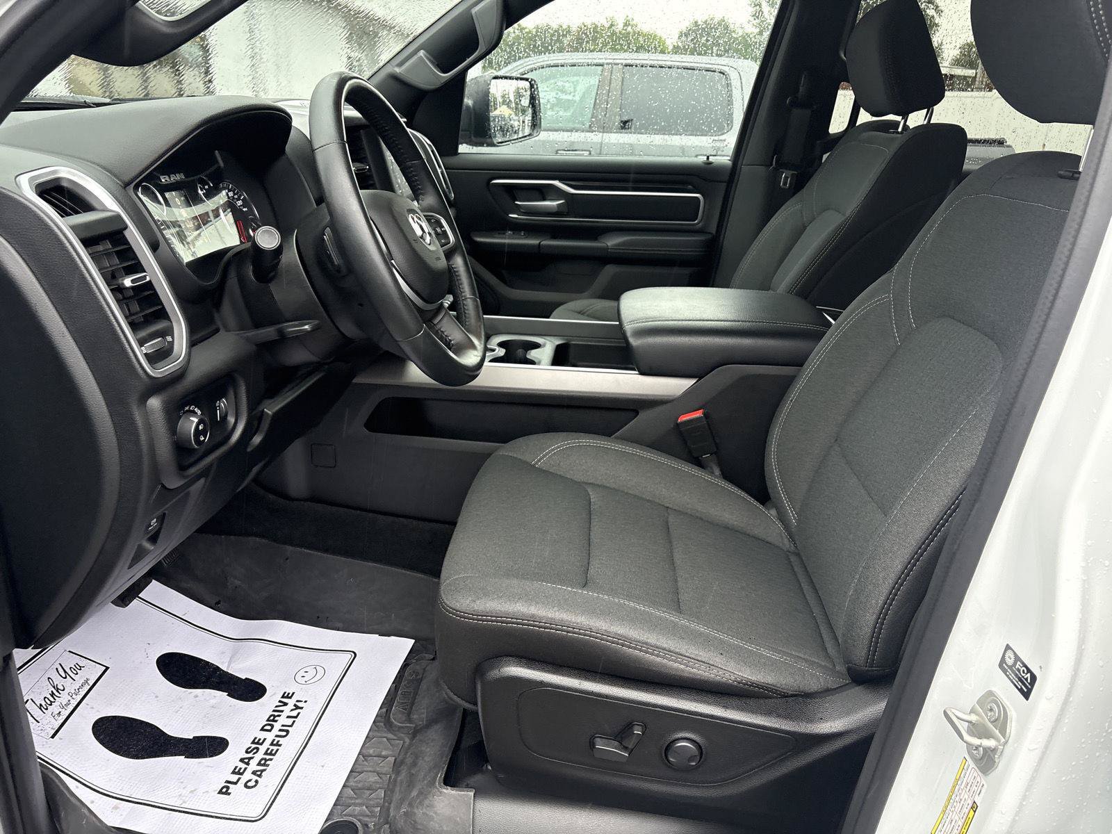Used 2023 RAM 1500 Big Horn AWD/4WD image 9
