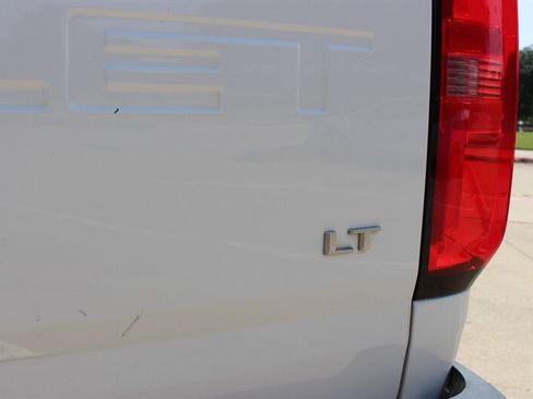 Used 2022 Chevrolet Colorado LT w/ Fleet Safety Package RWD image 11