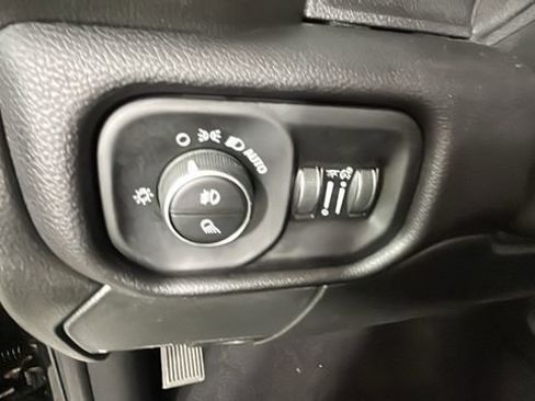 Used 2022 RAM 3500 Laramie AWD/4WD image 15