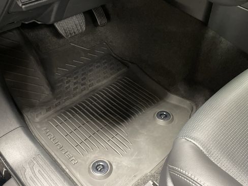 Used 2025 Toyota 4Runner Limited image 17