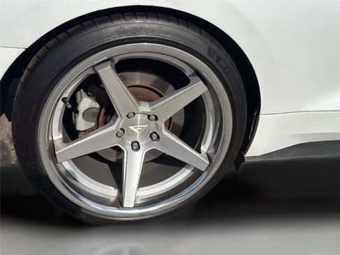 Used 2016 Ford Mustang GT Premium w/ Equipment Group 401A RWD image 29