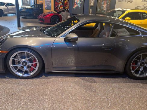 Used 2024 Porsche 911 GT3 RWD image 12