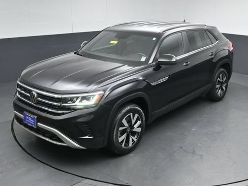 Used 2022 Volkswagen Atlas Cross Sport SE AWD/4WD image 45