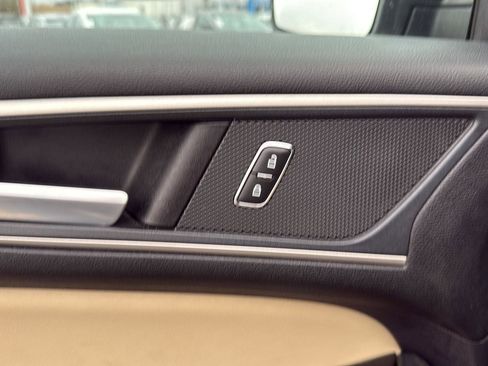 Used 2020 Ford Edge SEL w/ Convenience Package image 15