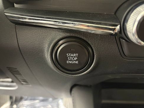 Used 2025 MAZDA MAZDA3 s image 24