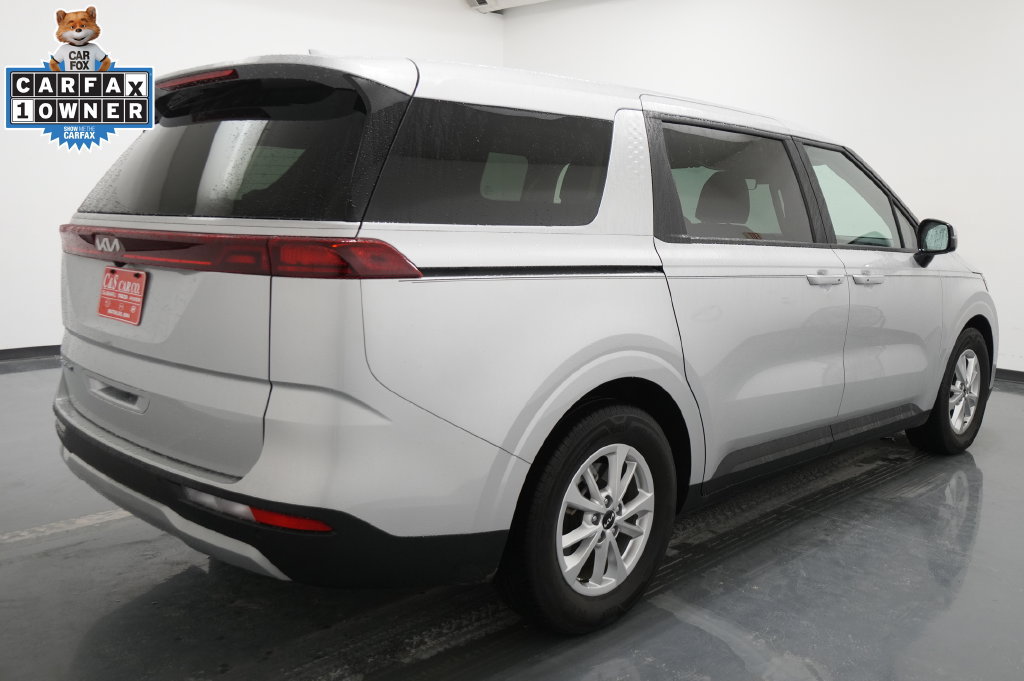 Used 2022 Kia Carnival LX FWD image 8