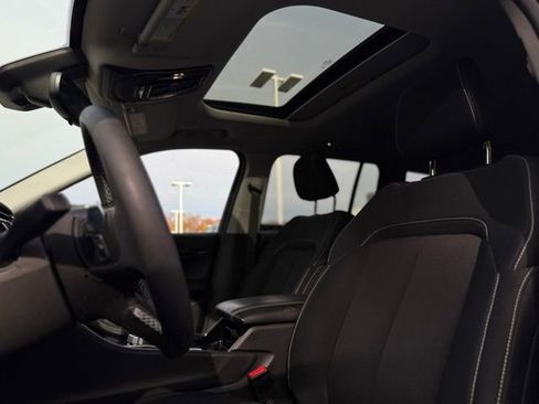 Certified 2023 Jeep Grand Cherokee Laredo image 24