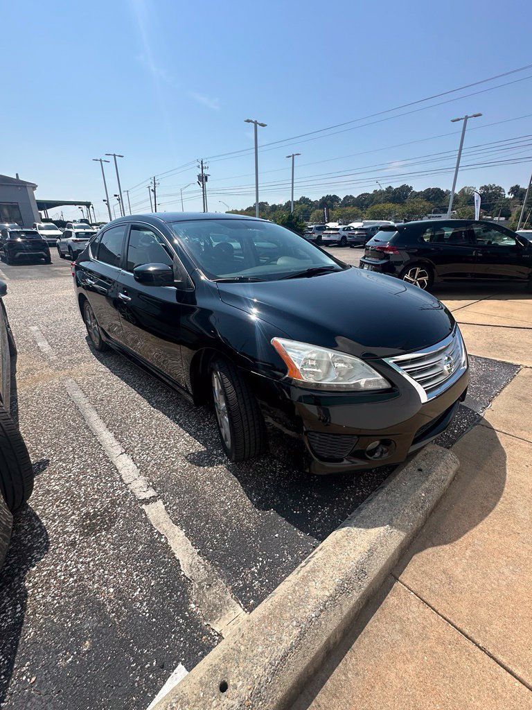 Used 2013 Nissan Sentra SR w/ Driver Pkg FWD image 3