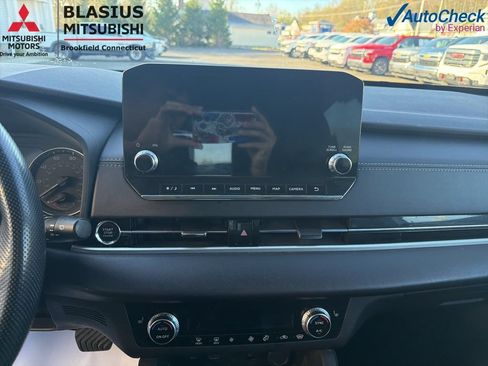Used 2022 Mitsubishi Outlander SE AWD/4WD image 18