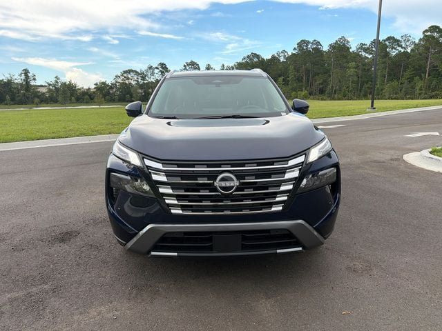 Used 2026 Nissan Rogue SL FWD image 14