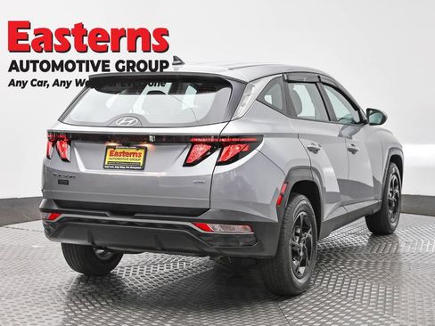 Used 2024 Hyundai Tucson SE AWD/4WD image 5