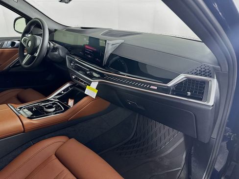 Used 2026 BMW X6 M60i image 37