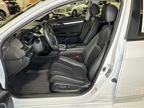 Used 2018 Honda Civic Touring image 22