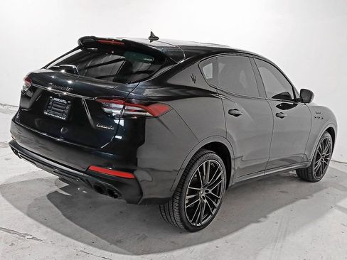 Used 2022 Maserati Levante Modena S image 6