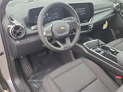 New 2026 Chevrolet Equinox LT image 18