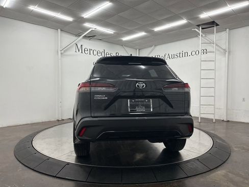 Used 2026 Toyota Corolla Cross L image 6