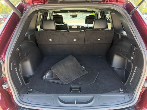 Used 2022 Jeep Grand Cherokee Laredo X RWD image 39