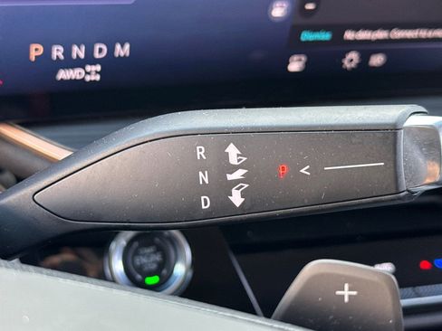 Used 2025 Buick Envision Sport Touring image 30