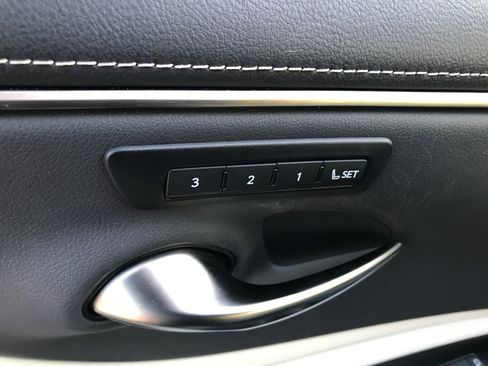 Used 2023 Lexus ES 300h w/ Premium Package image 14