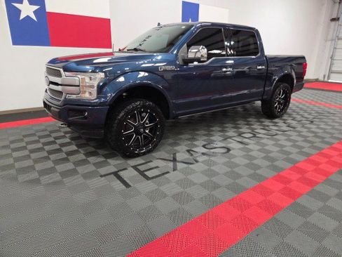 Used 2018 Ford F150 Platinum w/ Equipment Group 701A Luxury AWD/4WD image 2