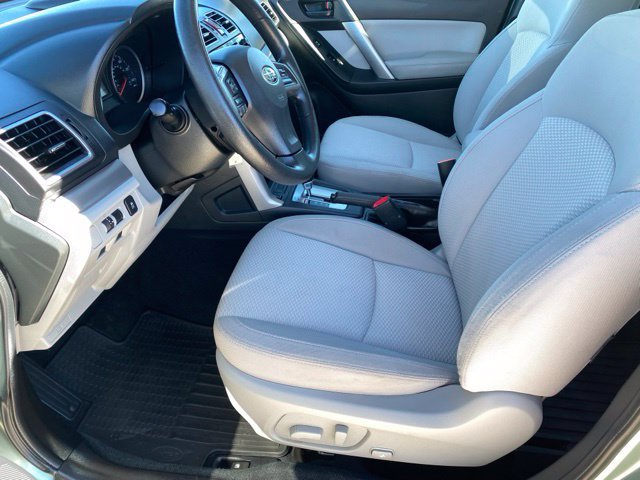 Used 2016 Subaru Forester 2.5i Premium w/ All-Weather Package AWD/4WD image 10