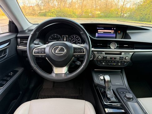 Used 2018 Lexus ES 350 image 10