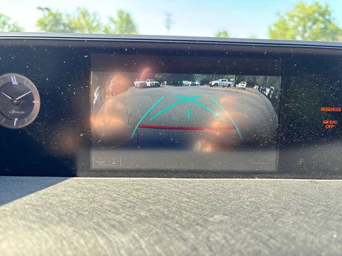 Used 2021 Lexus UX 200 w/ Premium Package FWD image 25