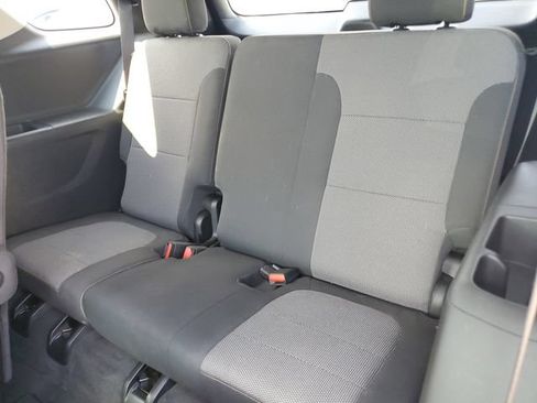 Used 2018 Chevrolet Traverse LT w/ LPO, Floor Liner Package AWD/4WD image 28