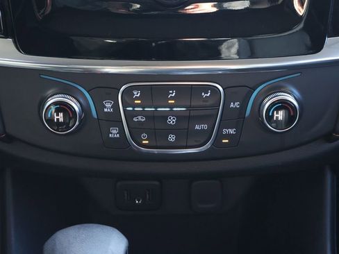 Used 2021 Chevrolet Traverse LS w/ LPO, Blackout Package image 17