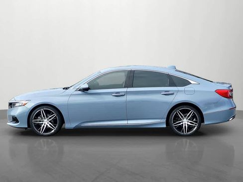 Used 2022 Honda Accord Touring image 3