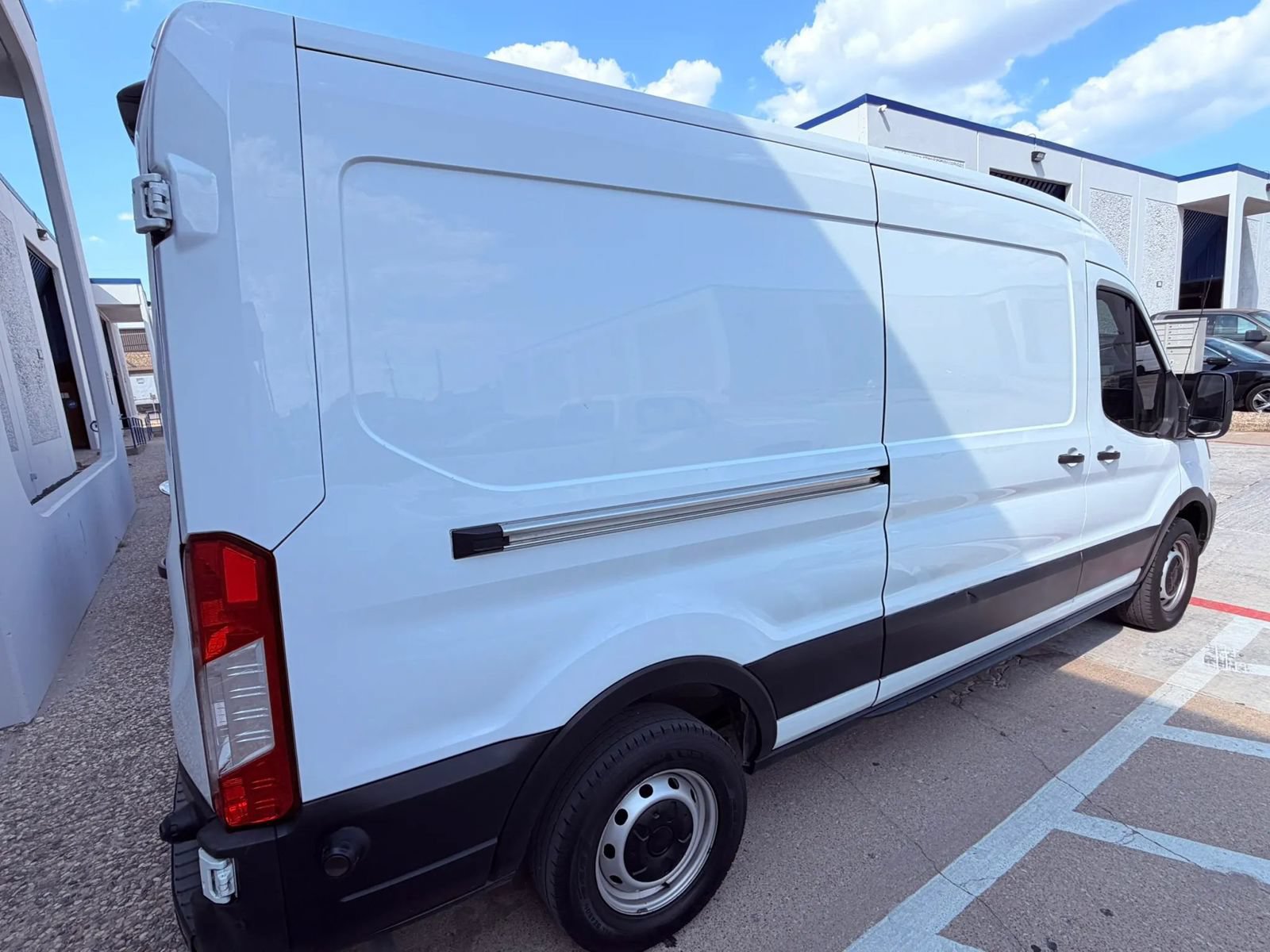Used 2020 Ford Transit 250 Medium Roof w/ Load Area Protection Package RWD image 4