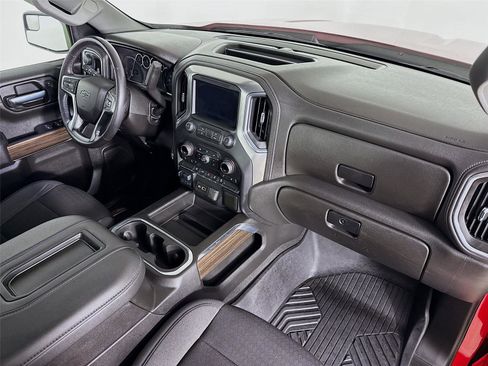 Used 2021 Chevrolet Silverado 1500 RST image 29